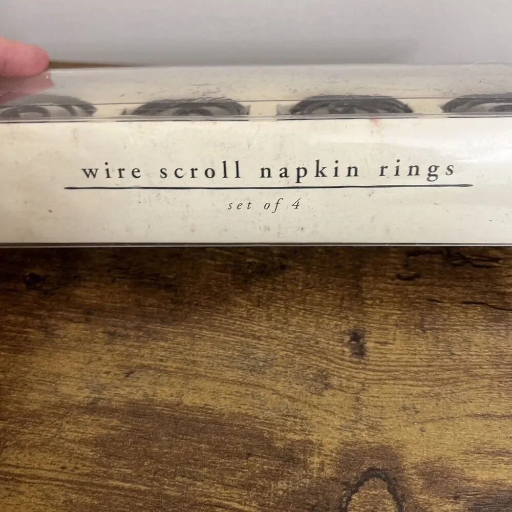 PIER 1 Napkin Rings wire scroll brown metal lot of 4 Boxed Unused
